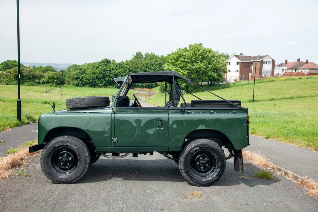 1975 Land Rover Series III 88 - Image 4 of 31
