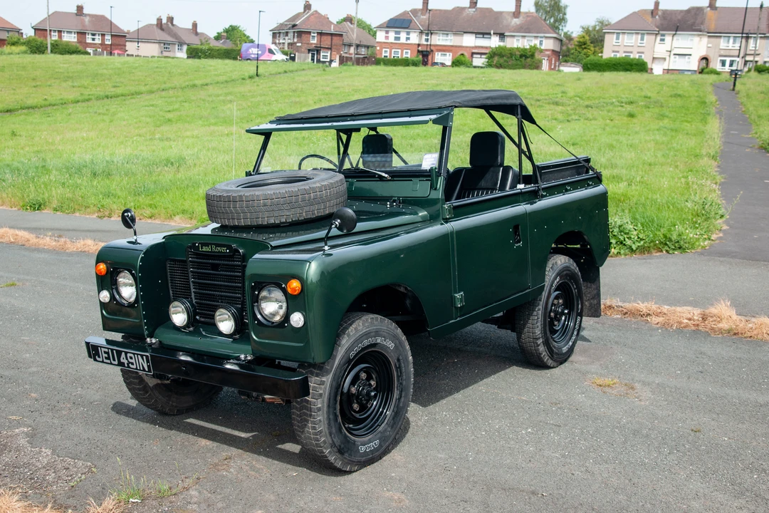 1975 Land Rover Series III 88 - Image 10 of 31