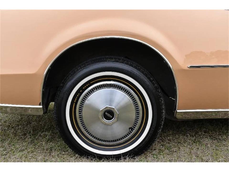1974 Lincoln Continental 5th Gen - Image 4 of 8
