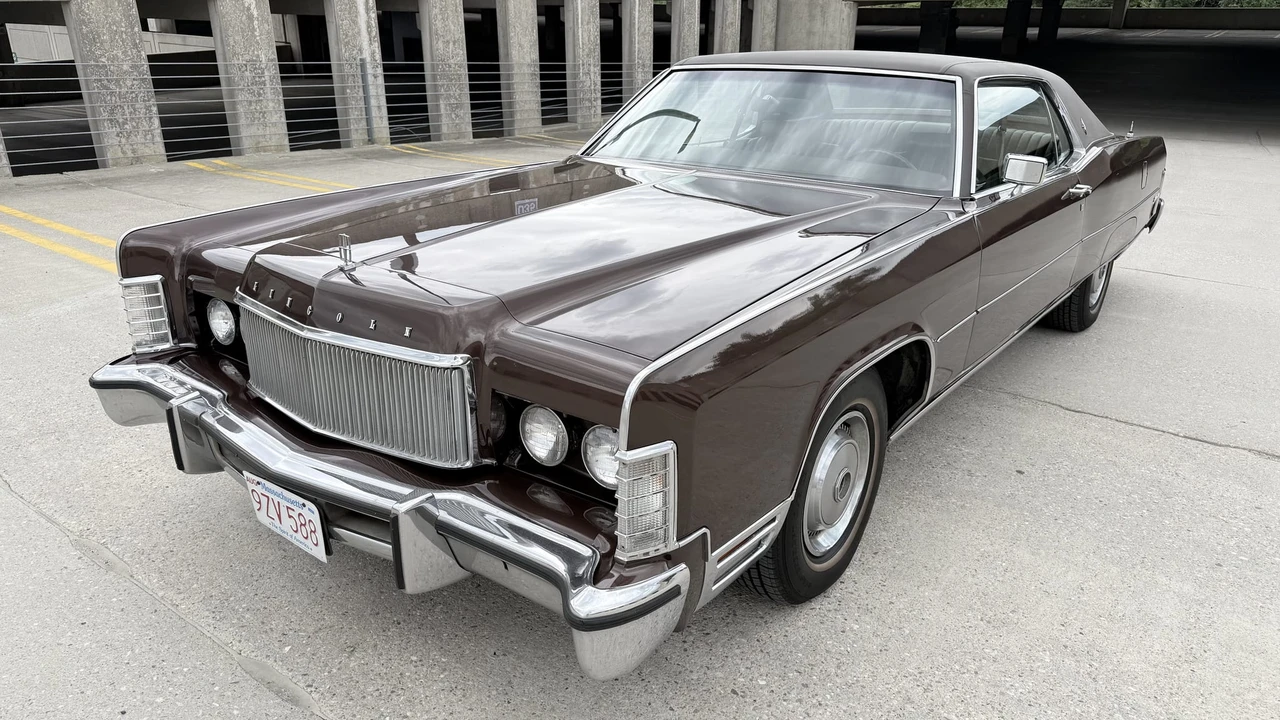 1974 Lincoln Continental 5th Gen - Image 26 of 31