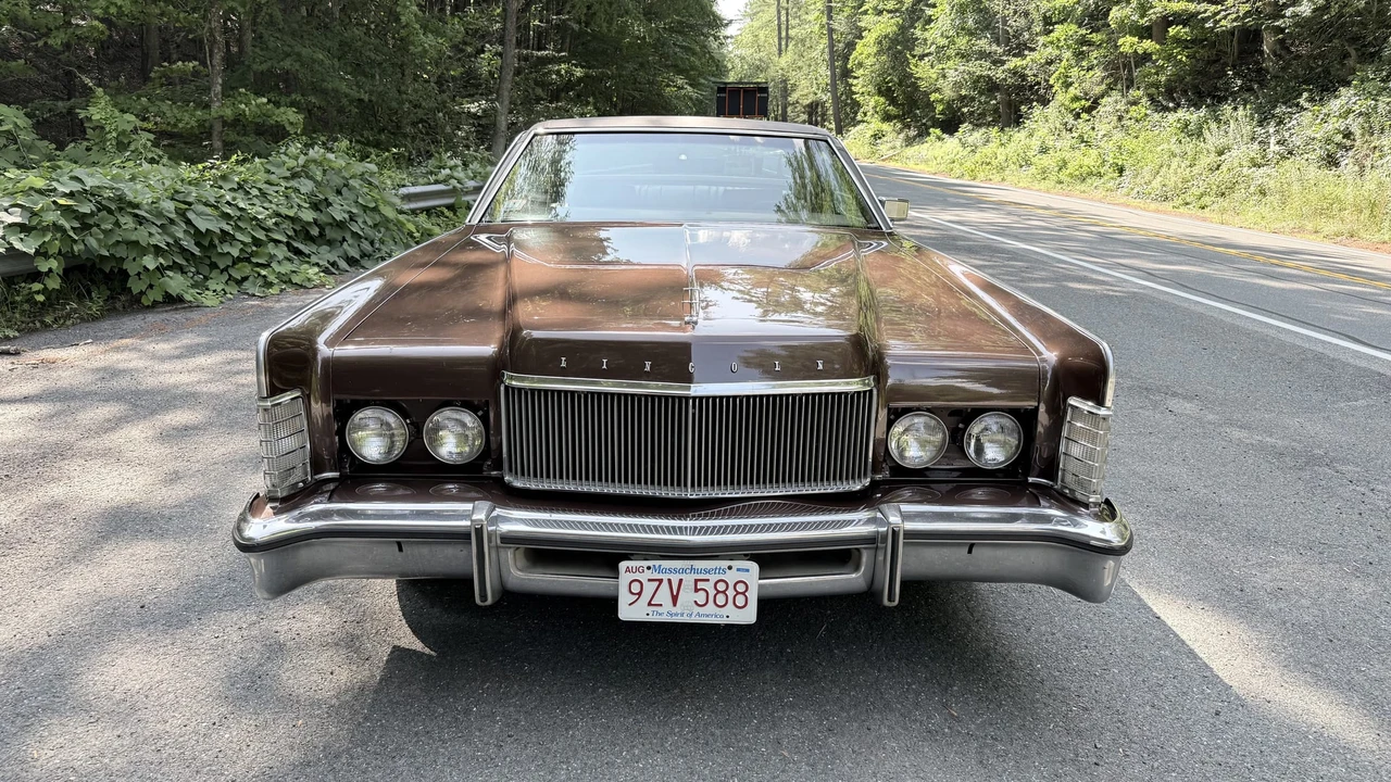 1974 Lincoln Continental 5th Gen - Image 5 of 31