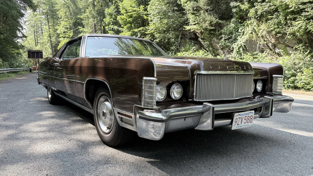 1974 Lincoln Continental 5th Gen - Image 2 of 31