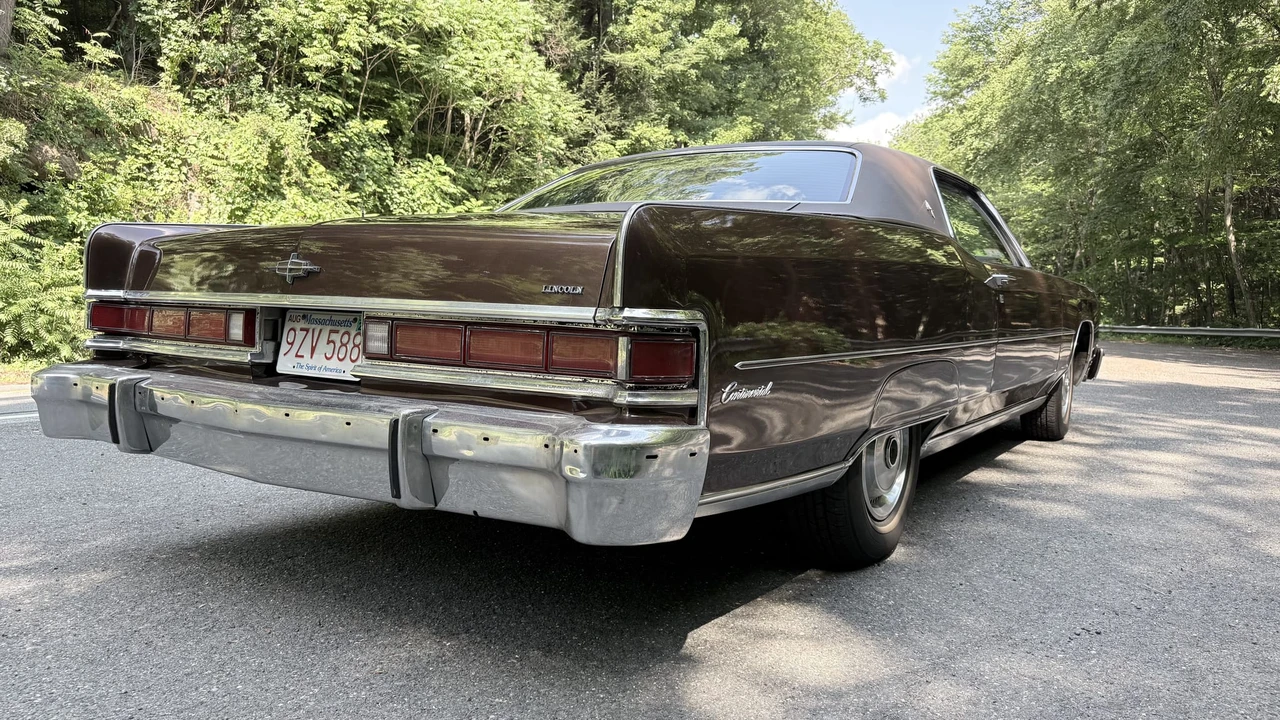 1974 Lincoln Continental 5th Gen - Image 17 of 31