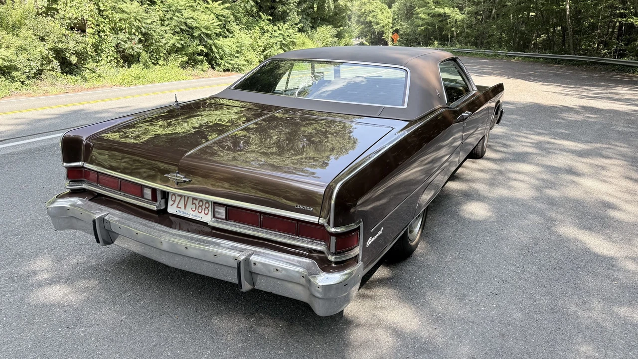 1974 Lincoln Continental 5th Gen - Image 15 of 31