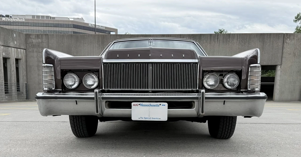 1974 Lincoln Continental 5th Gen - Image 24 of 31