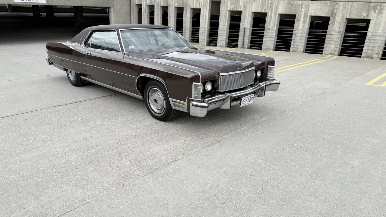 1974 Lincoln Continental 5th Gen - Image 18 of 31