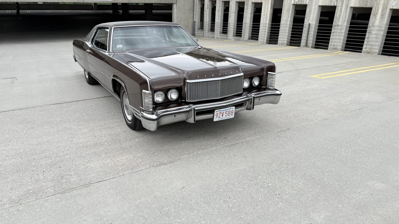 1974 Lincoln Continental 5th Gen - Image 19 of 31