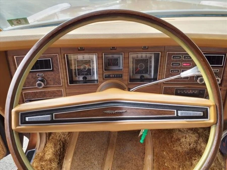 1974 Lincoln Continental Mark IV - Image 7 of 15