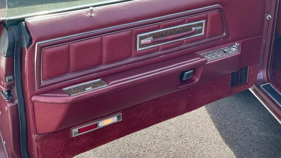 1974 Lincoln Continental Mark IV - Image 9 of 10