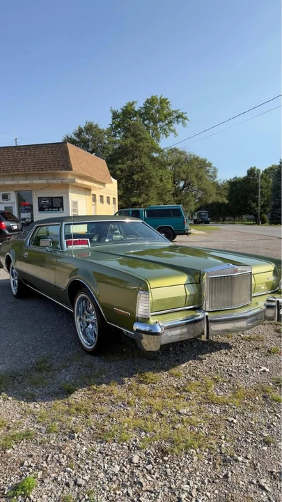1974 Lincoln Continental Mark IV - Image 3 of 13