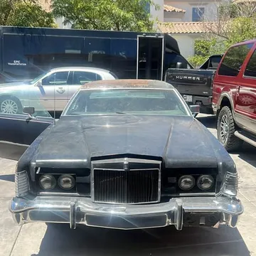1974 Lincoln Continental Mark V