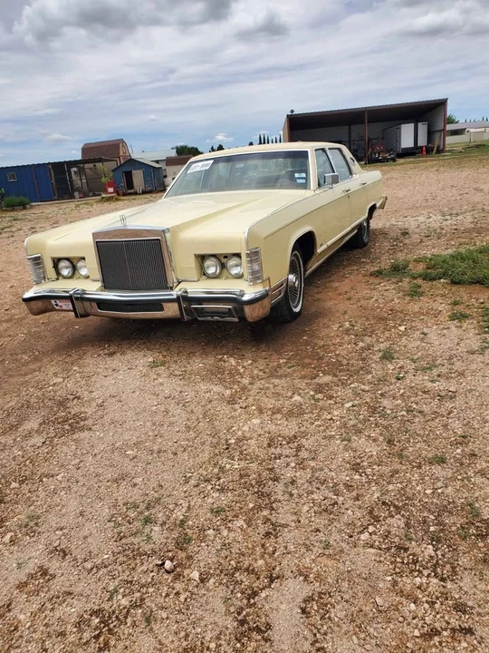 1974 Lincoln Continental 5th Gen - Image 5 of 7