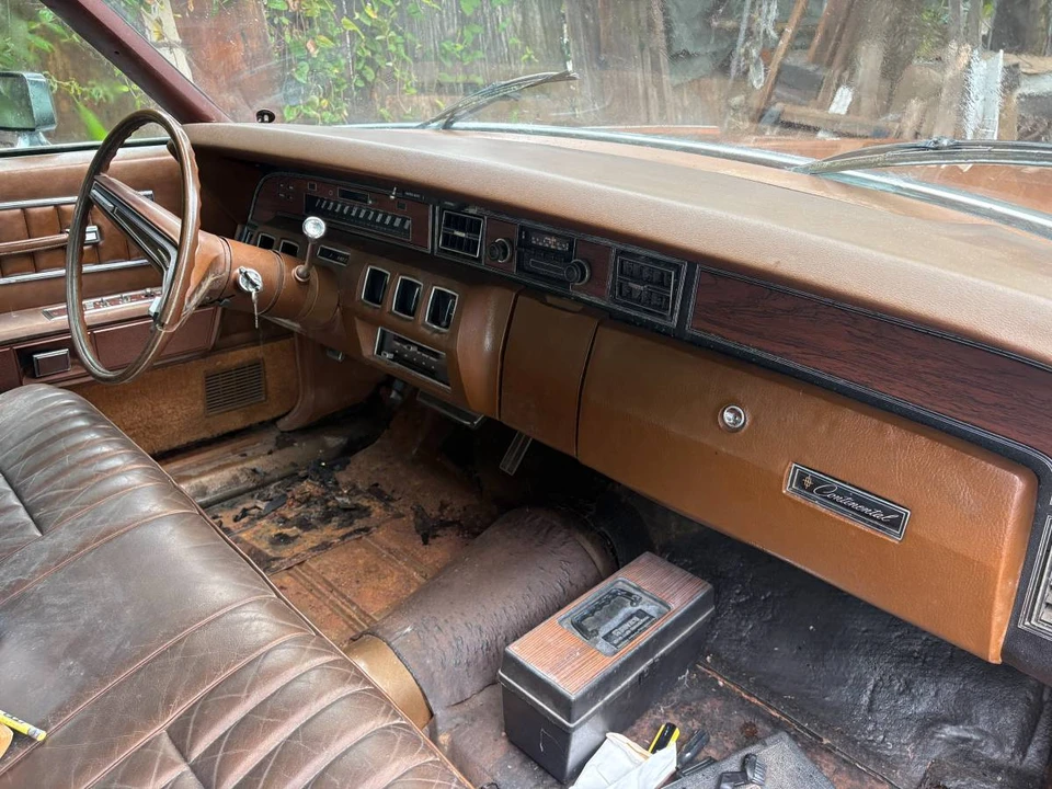 1974 Lincoln Continental 5th Gen - Image 8 of 15