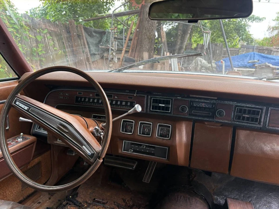 1974 Lincoln Continental 5th Gen - Image 9 of 15