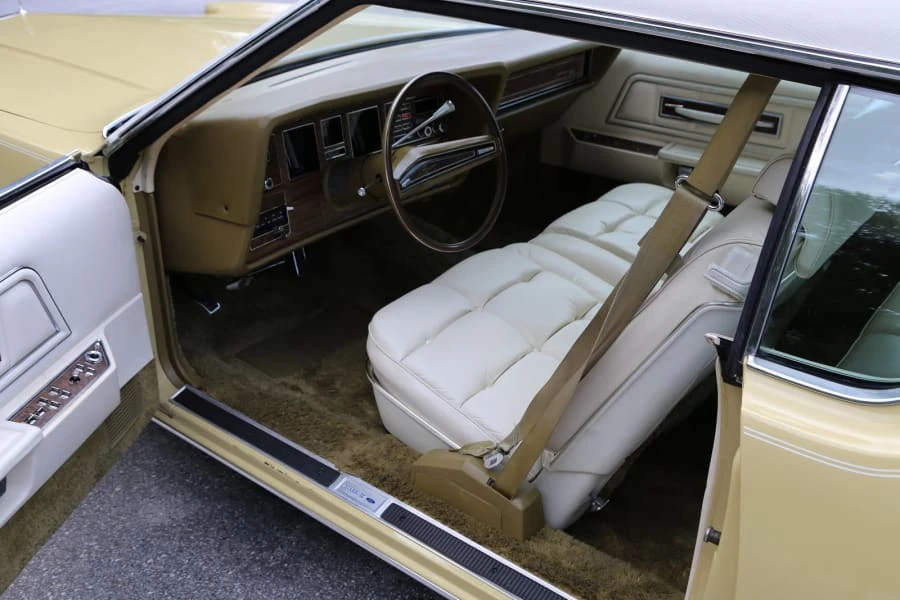 1974 Lincoln Continental Mark IV - Image 7 of 12
