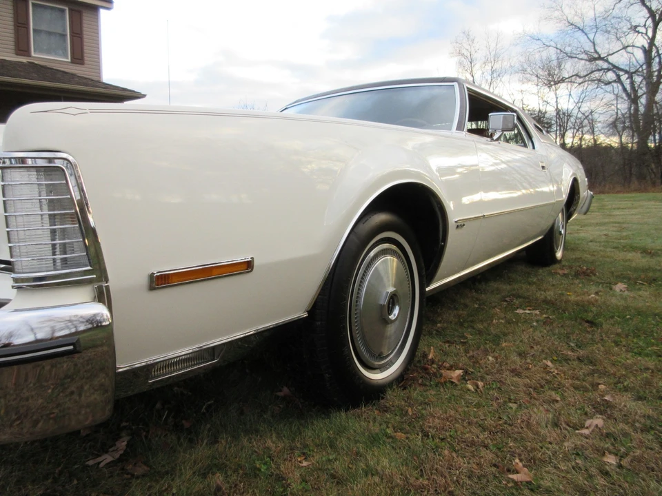 1974 Lincoln Continental Mark IV - Image 9 of 21