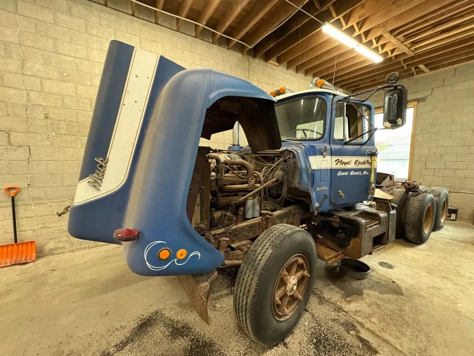 1974 Mack - Image 2 of 12