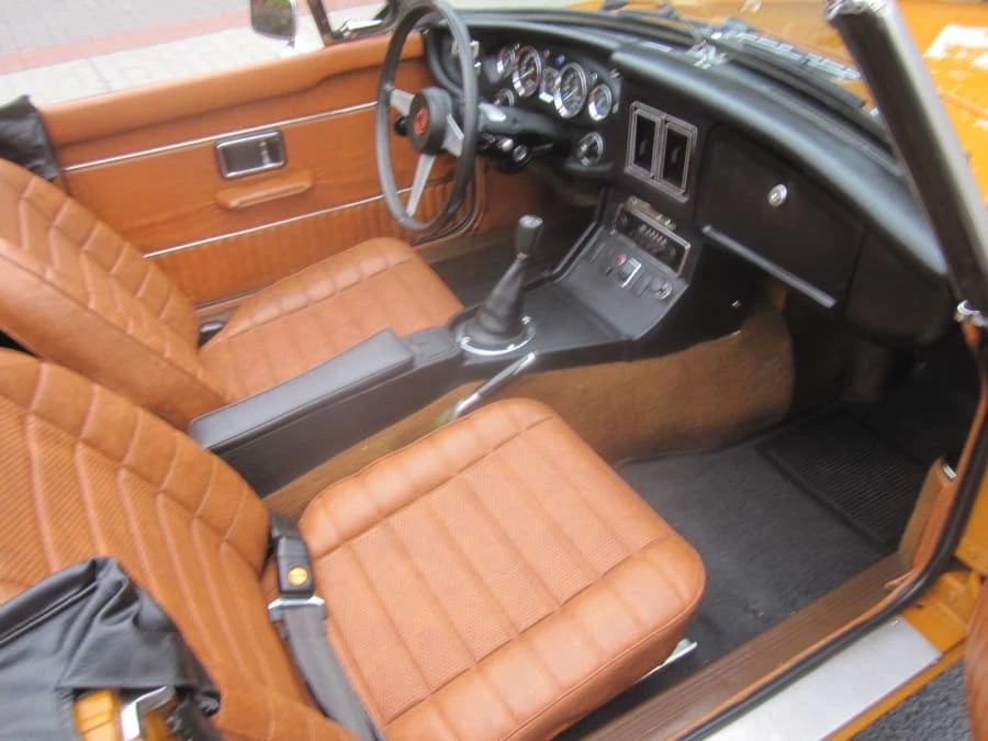 1974 MG MGB Roadster - Image 5 of 9