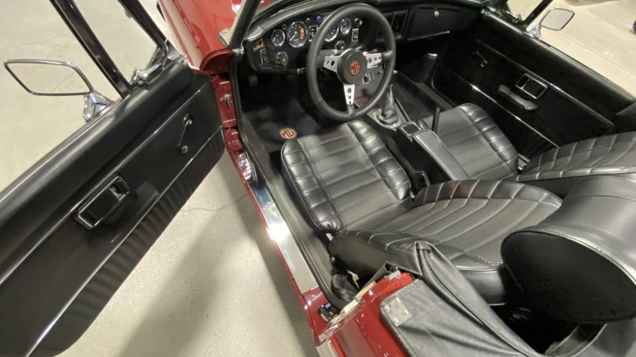 1974 MG MGB Roadster - Image 2 of 17