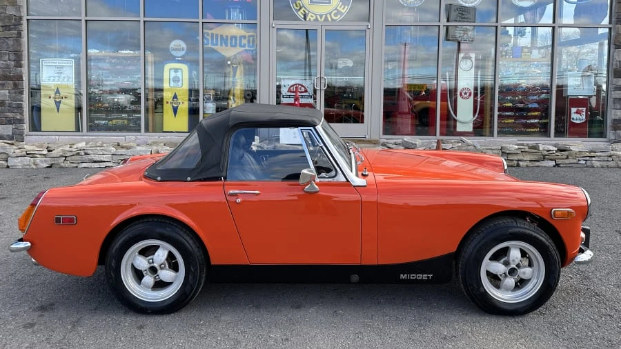 1974 MG MGB Roadster - Image 2 of 20