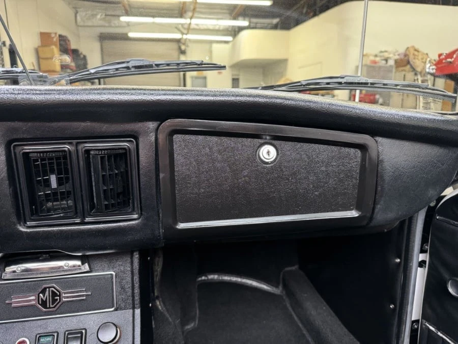 1974 MG MGB Roadster - Image 30 of 31