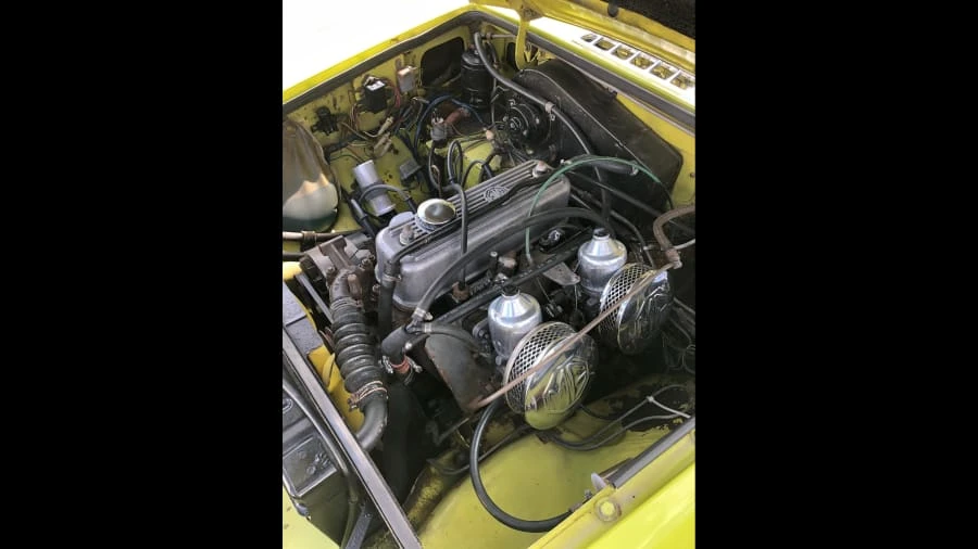 1974 MG MGB Roadster - Image 5 of 8