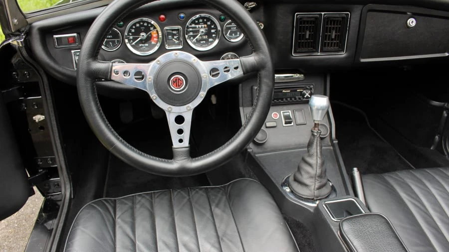 1974 MG MGB Roadster - Image 5 of 11
