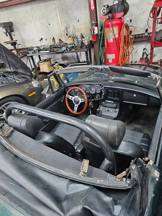 1974 MG MGB Roadster - Image 18 of 19