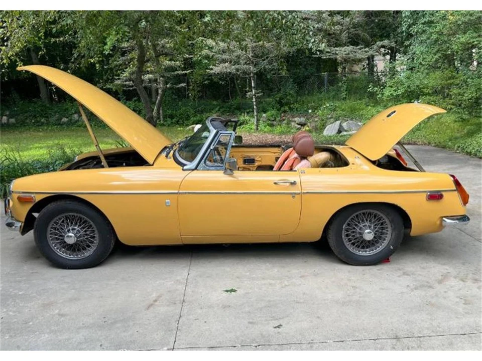 1974 MG MGB Roadster - Image 10 of 18