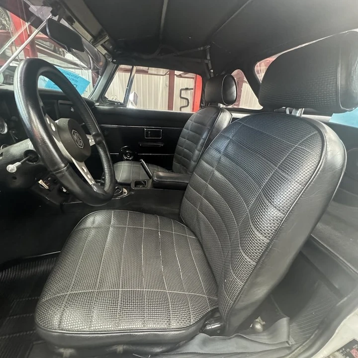 1974 MG MGB Roadster - Image 5 of 17