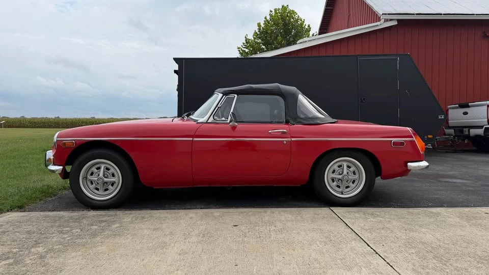 1974 MG MGB Roadster - Image 5 of 11