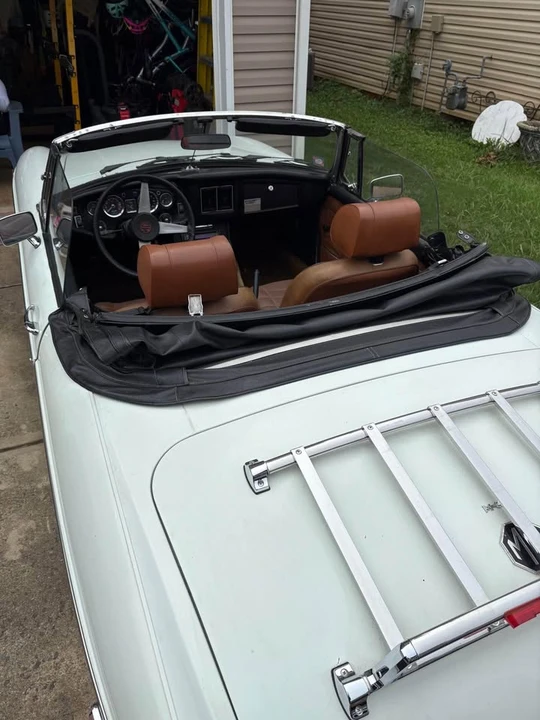 1974 MG MGB Roadster - Image 5 of 8