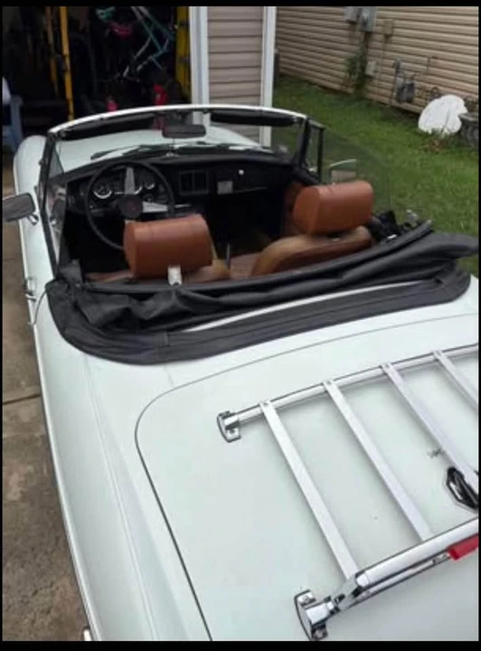 1974 MG MGB Roadster - Image 2 of 8