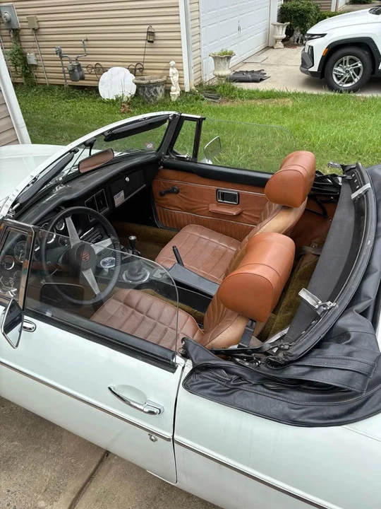 1974 MG MGB Roadster - Image 4 of 8