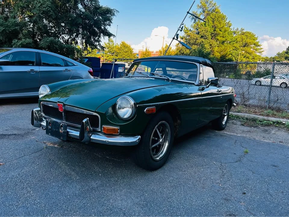 1974 MG MGB Roadster - Image 2 of 9