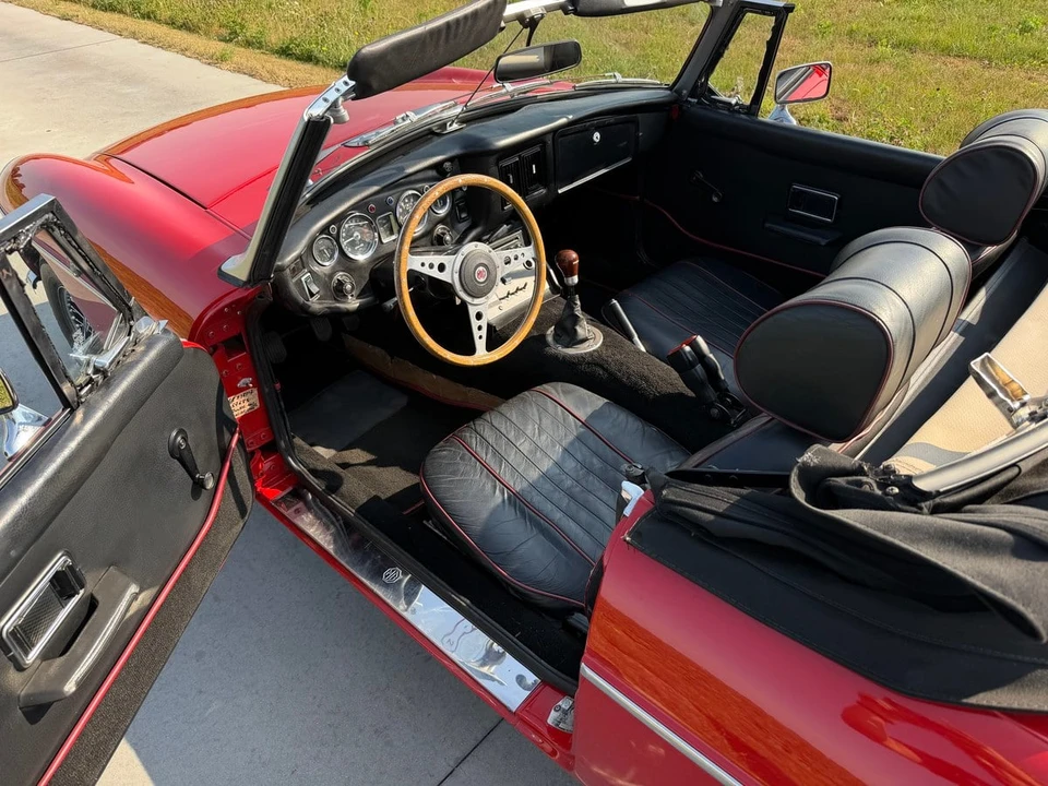 1974 MG MGB Roadster - Image 10 of 30