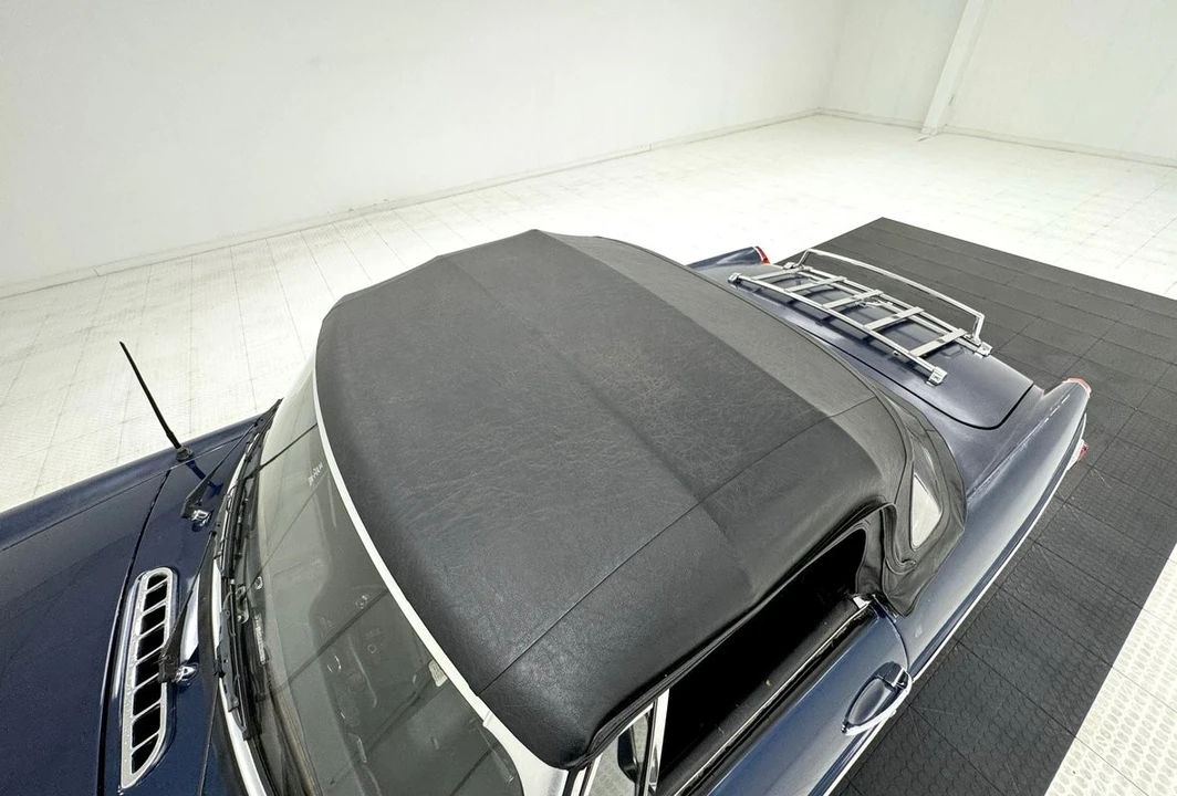 1974 MG MGB Roadster - Image 16 of 21
