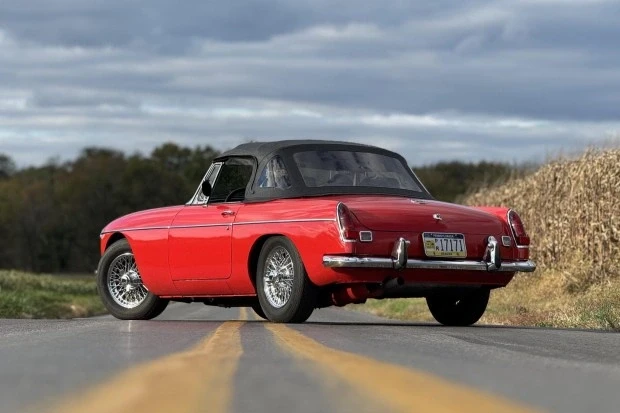 1974 MG MGB Roadster - Image 2 of 8