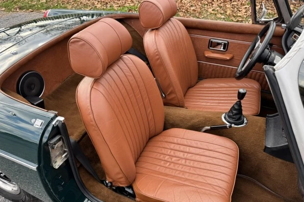 1974 MG MGB Roadster - Image 4 of 8