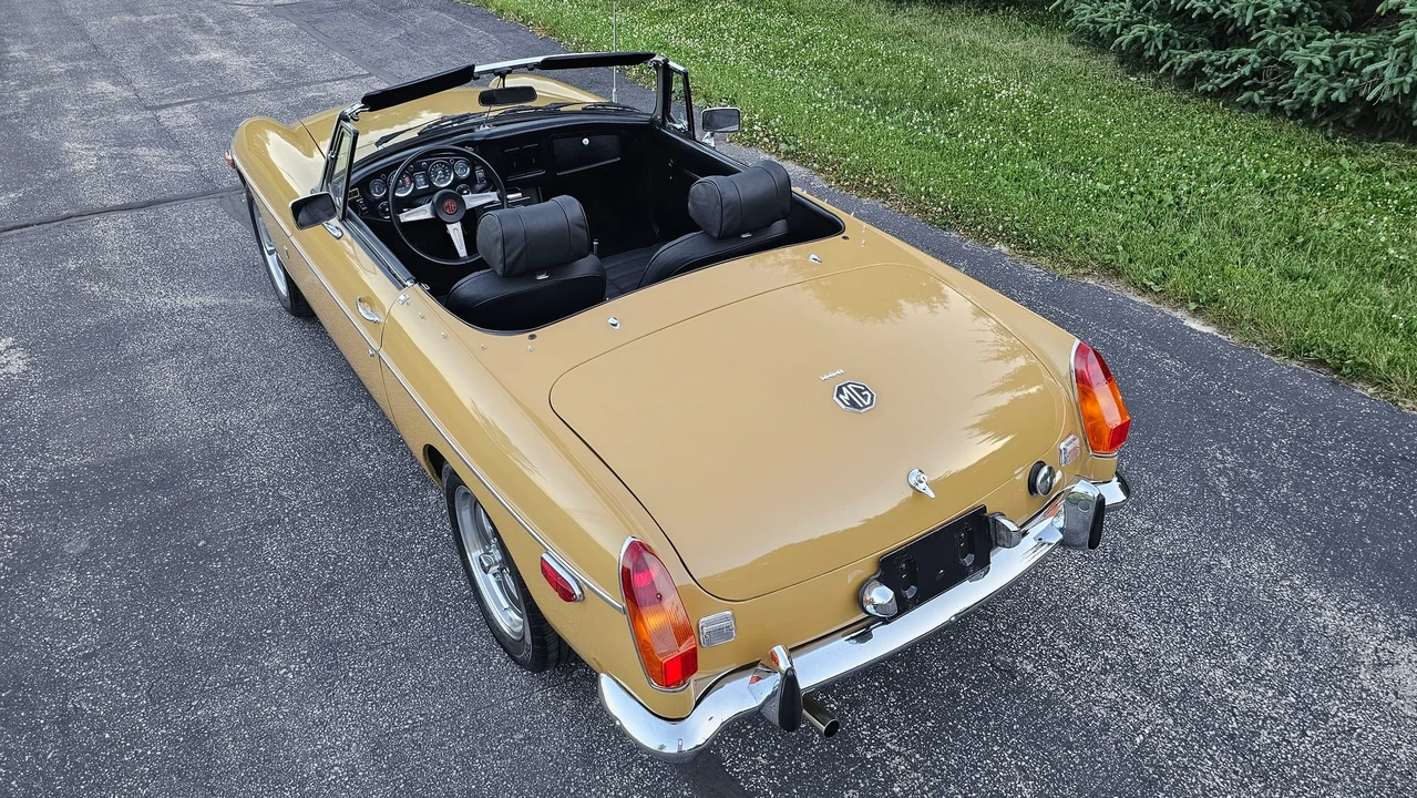 1974 MG MGB Roadster - Image 19 of 31