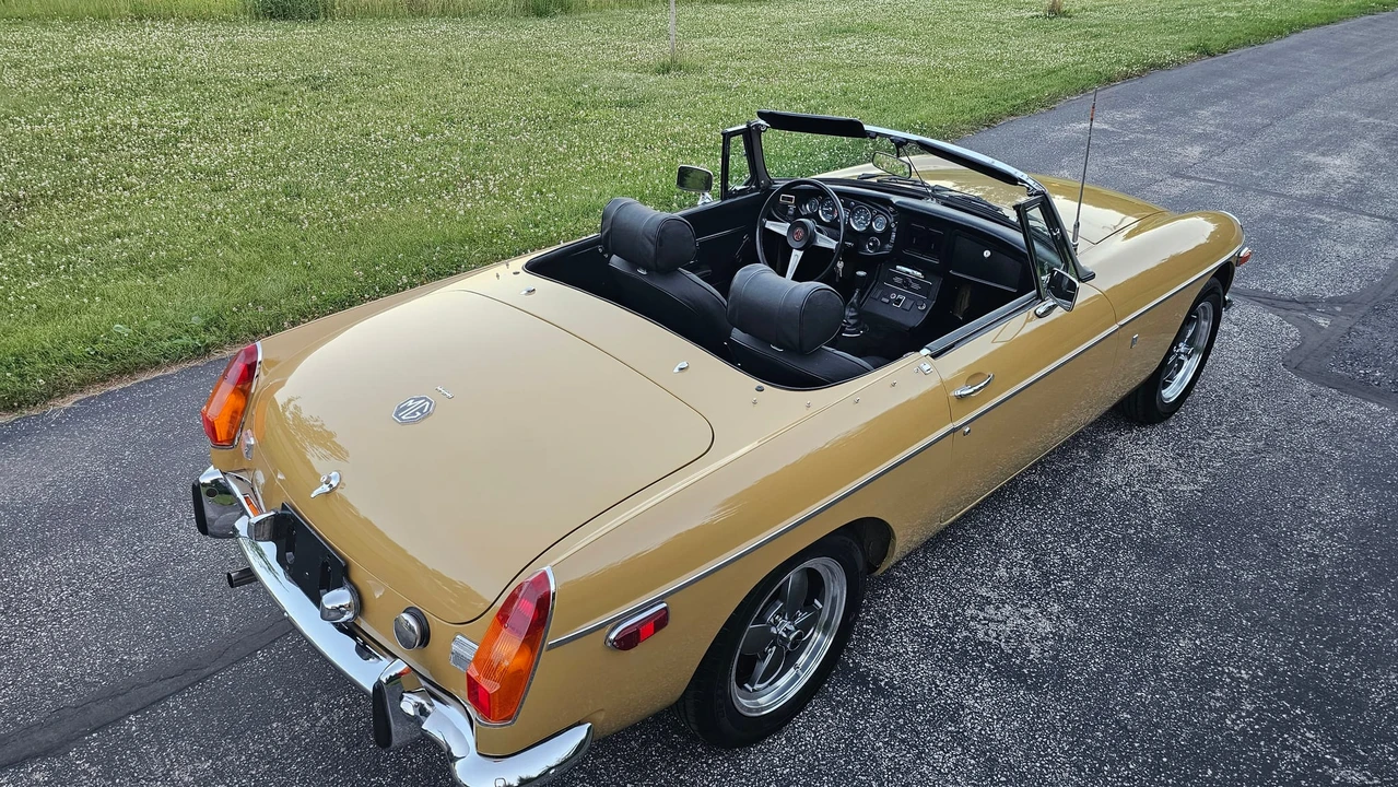 1974 MG MGB Roadster - Image 13 of 31