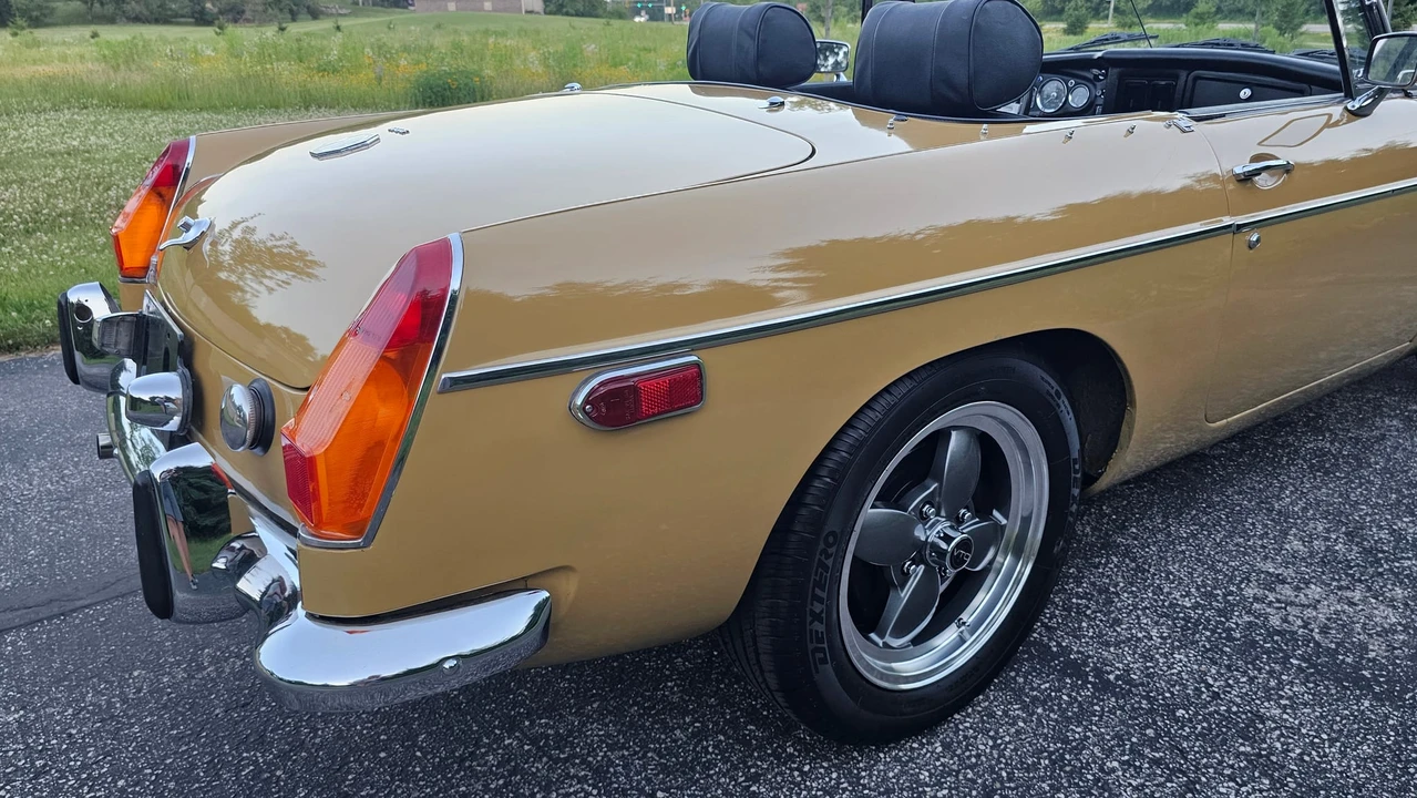 1974 MG MGB Roadster - Image 30 of 31