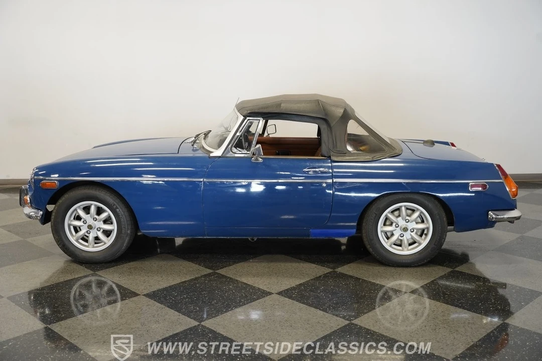 1974 MG MGB Roadster - Image 11 of 12