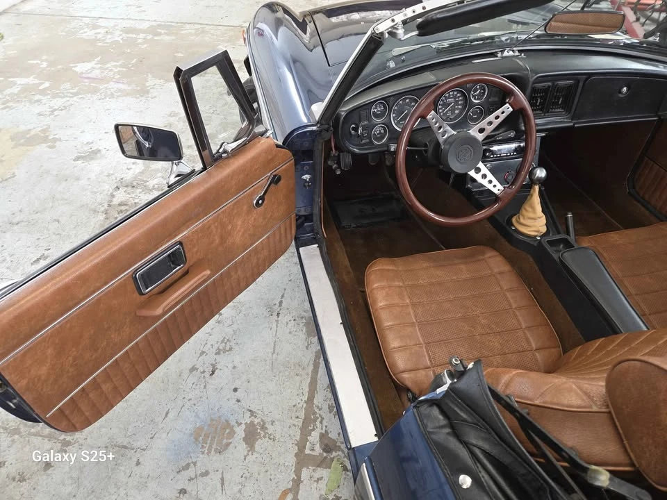 1974 MG MGB Roadster - Image 5 of 14