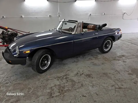 1974 MGB Mg Base
