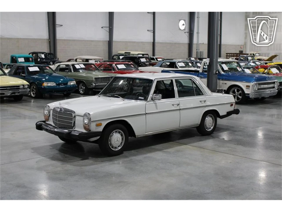1974 Mercedes-Benz W114 & W115 - Image 22 of 31