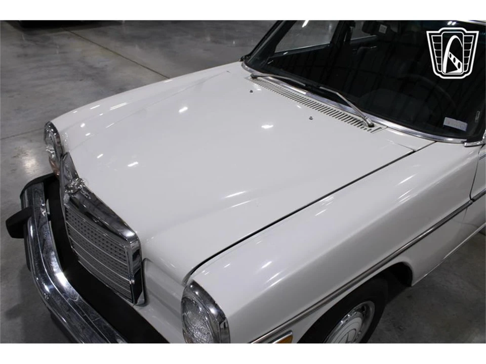 1974 Mercedes-Benz W114 & W115 - Image 23 of 31