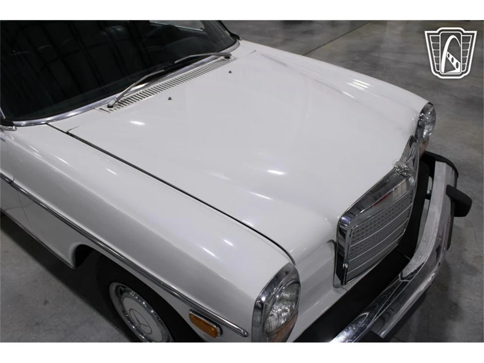 1974 Mercedes-Benz W114 & W115 - Image 29 of 31