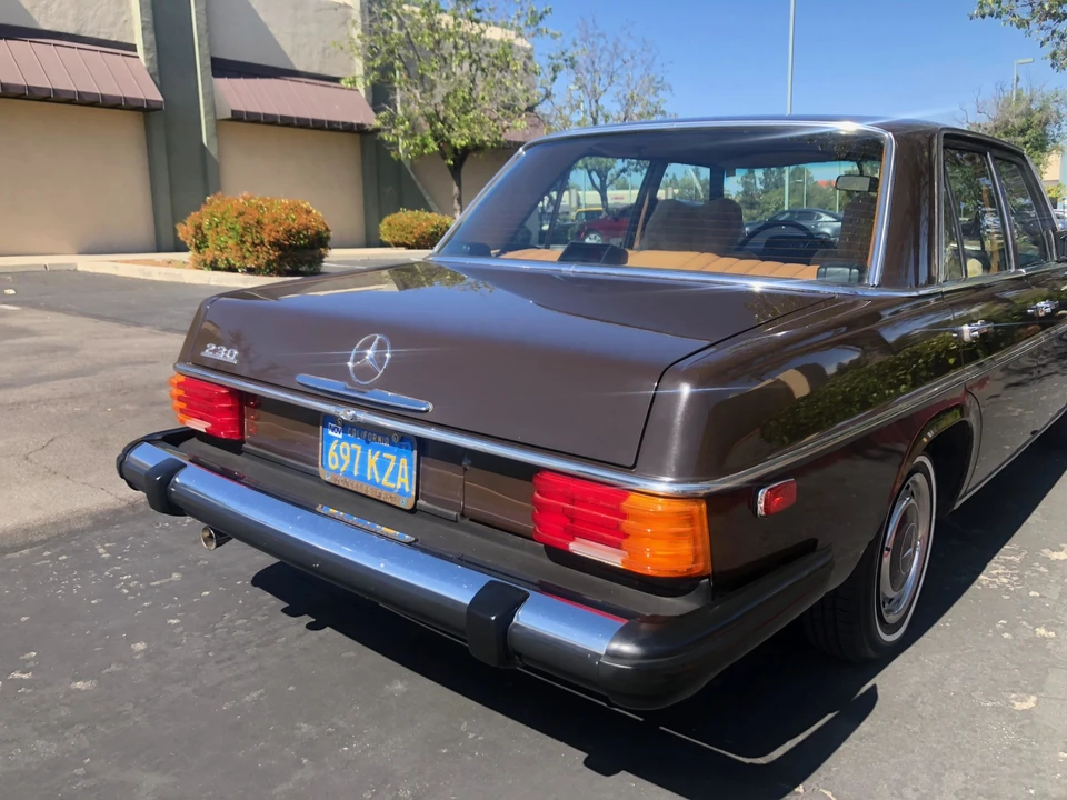 1974 Mercedes-Benz W114 & W115 - Image 30 of 31