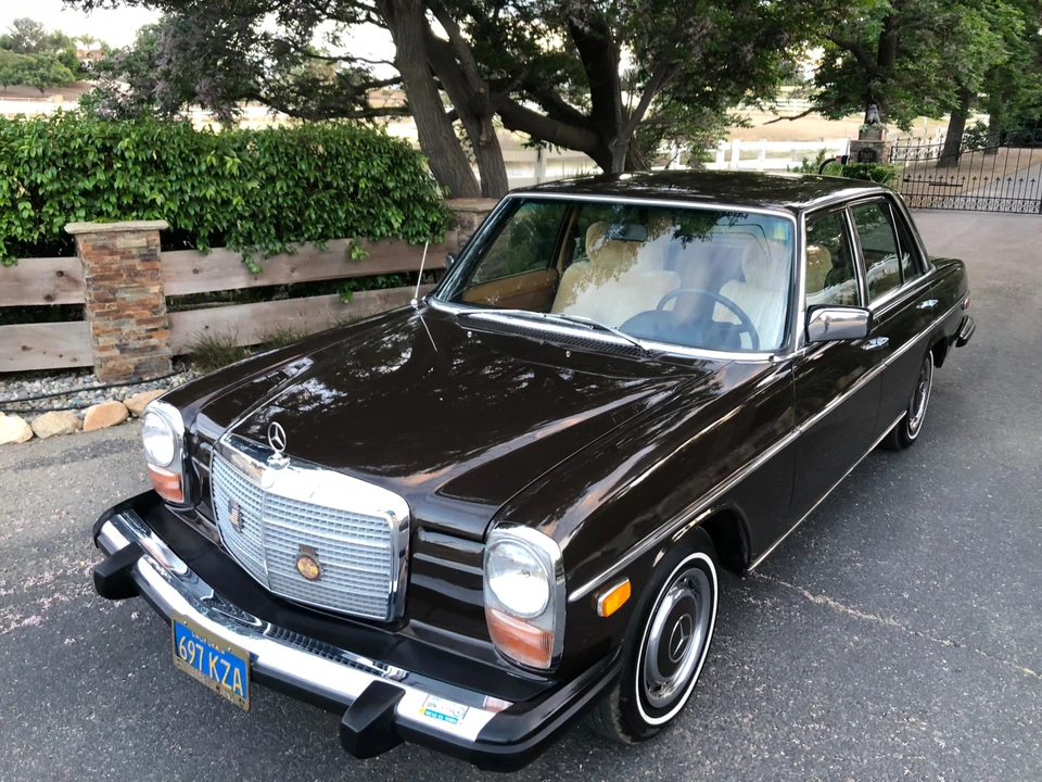 1974 Mercedes-Benz W114 & W115 - Image 5 of 31